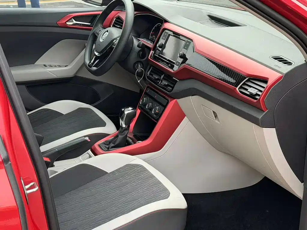 Volkswagen T-Cross 2020