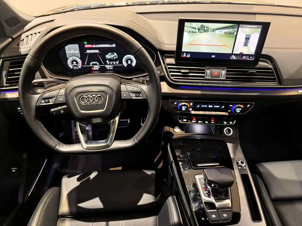 Audi Q5L 2025 — фото 13