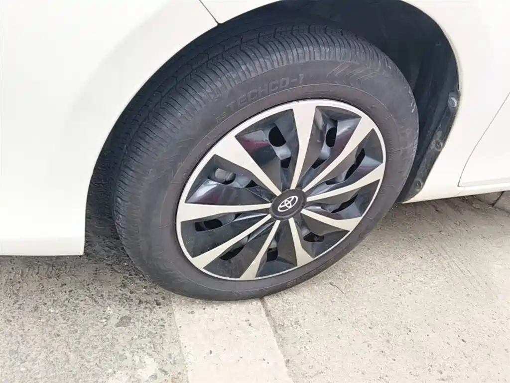 Toyota Vios FS 2019 — фото 23