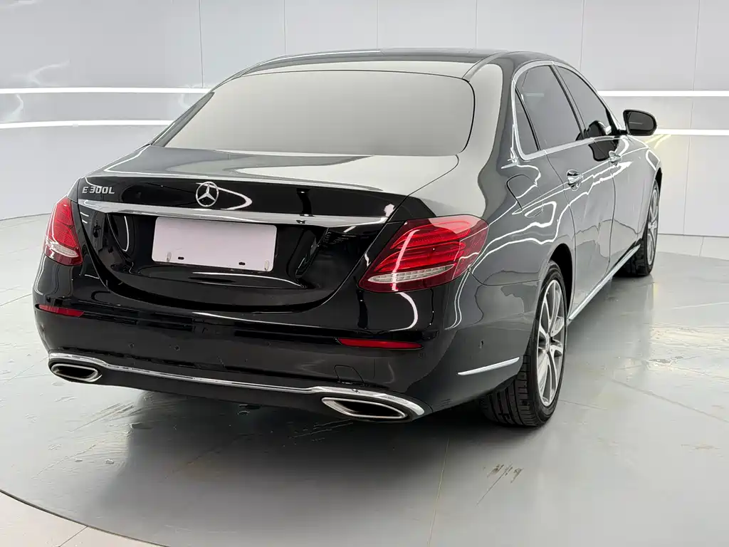 Mercedes-Benz E-Class 2019 — фото 6