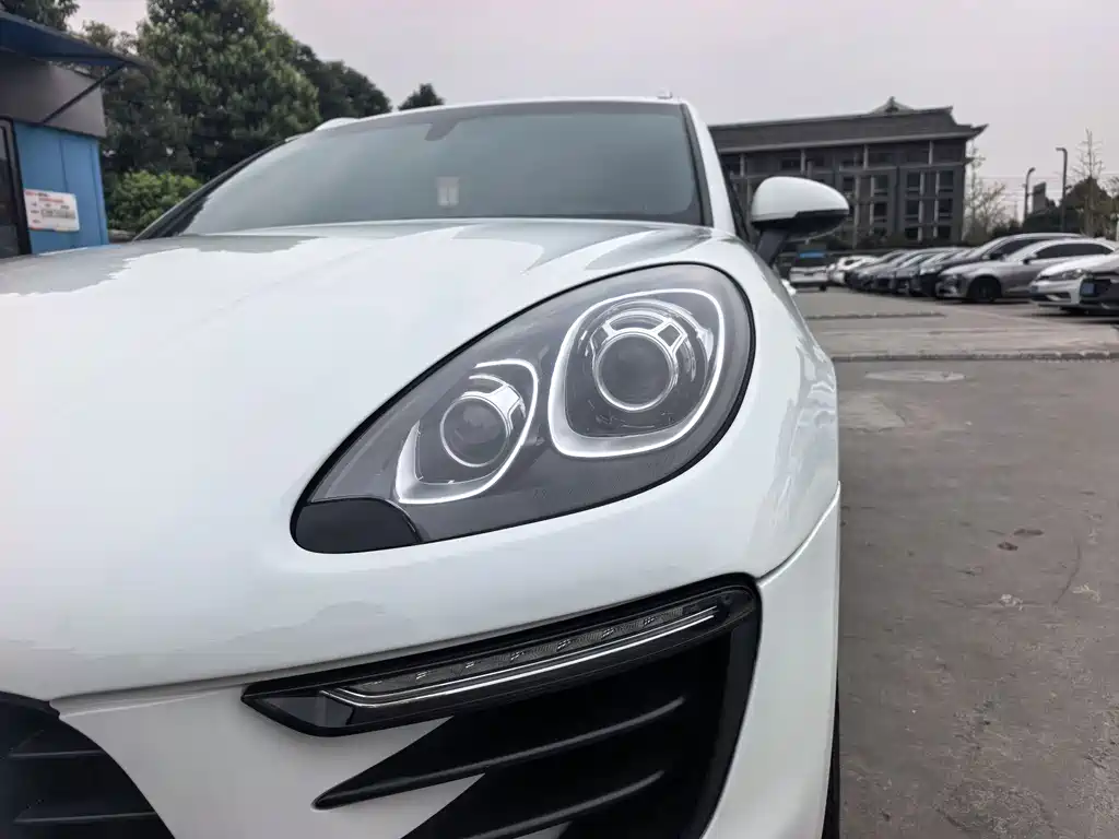 Porsche Macan 2015 — фото 9
