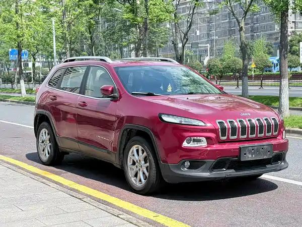 Jeep Cherokee 2016