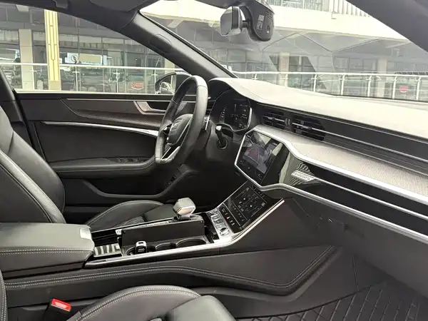 Audi A7 2025