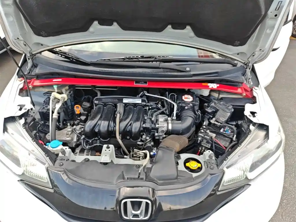 Honda Fit 2017 — фото 20