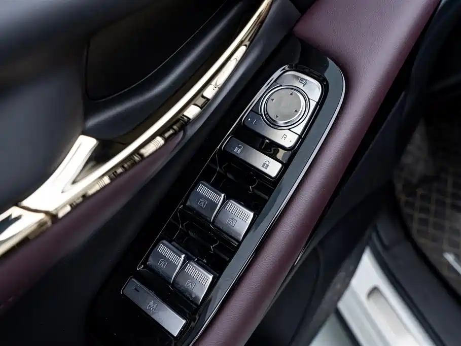 GAC Trumpchi M8 2023 — фото 24