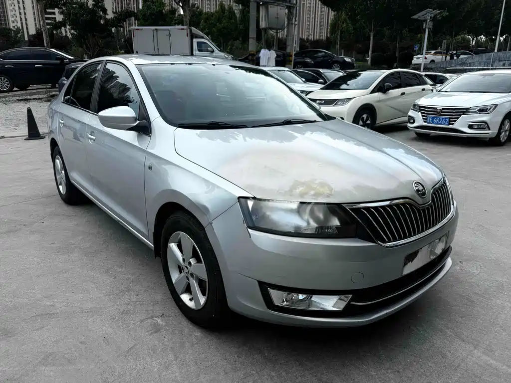 Skoda Rapid 2013