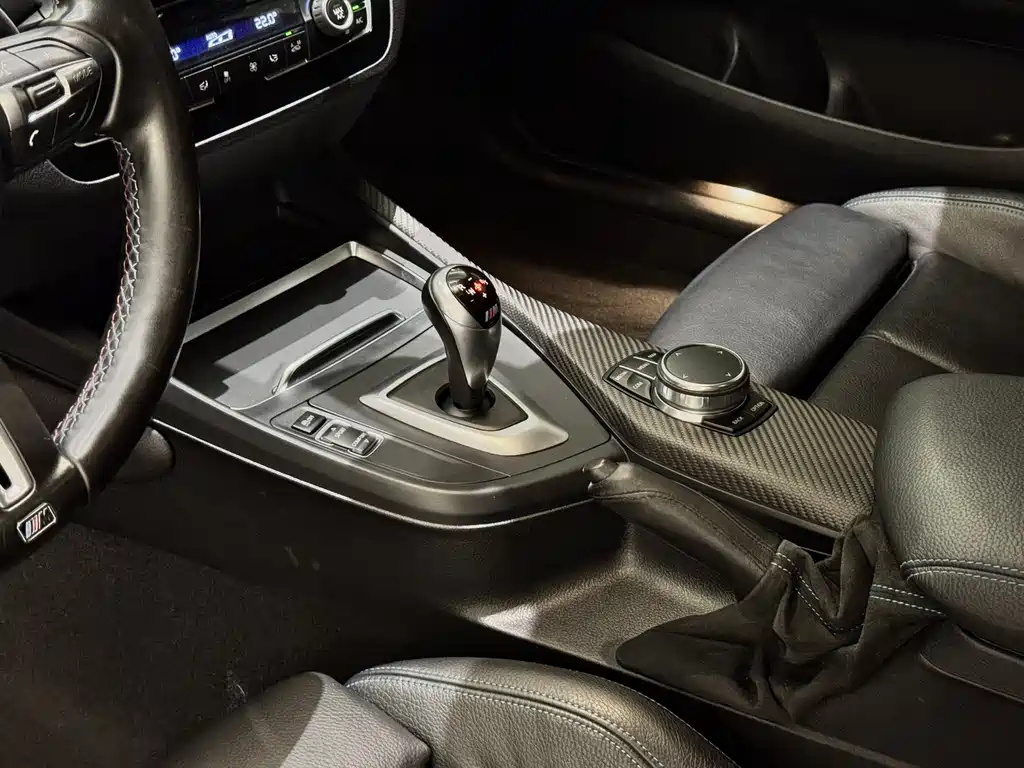 BMW M2 2018 — фото 16