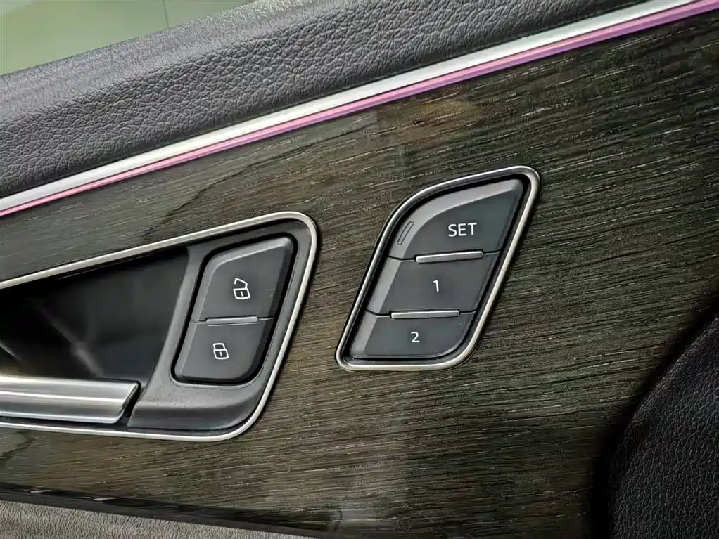 Audi Q8 2021 — фото 12