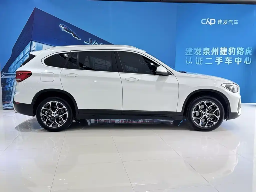 BMW X1 2020 — фото 3