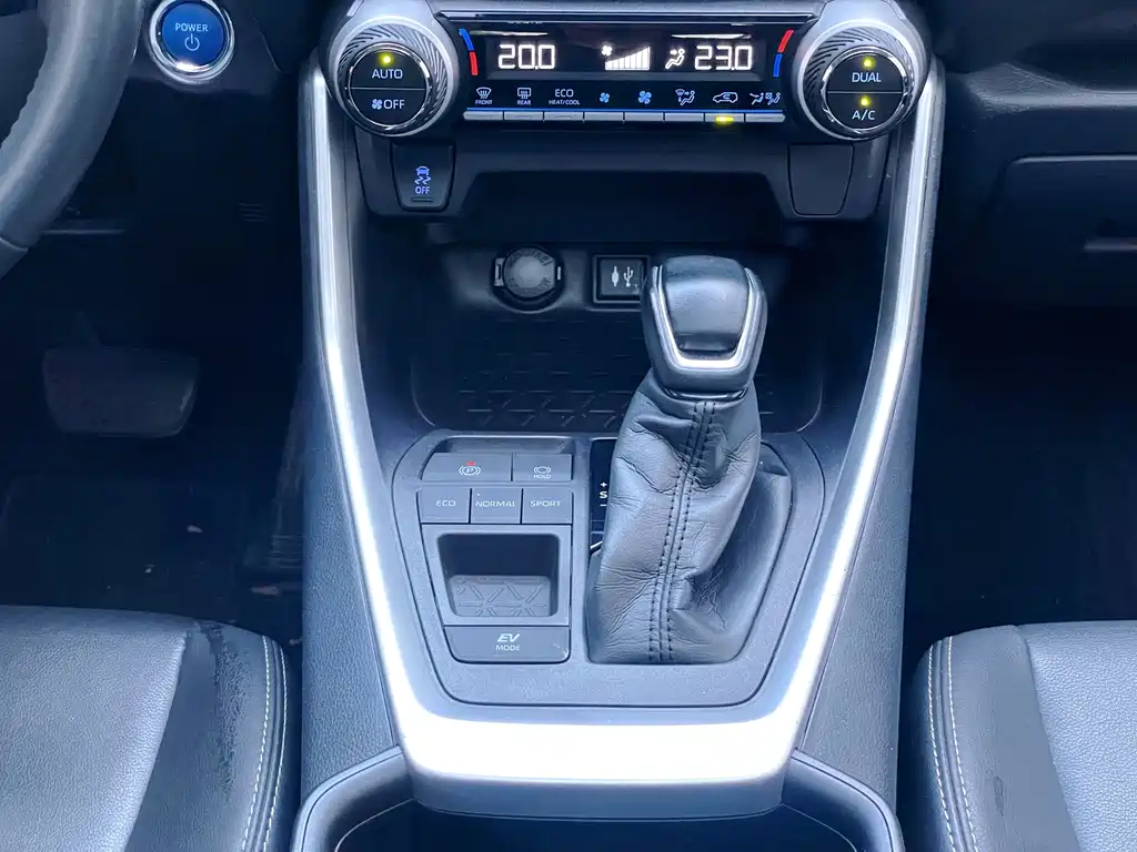 Toyota Wildlander 2020 — фото 16