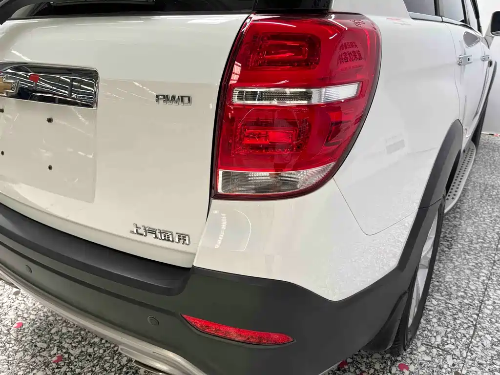 Chevrolet Captiva 2015 — фото 18