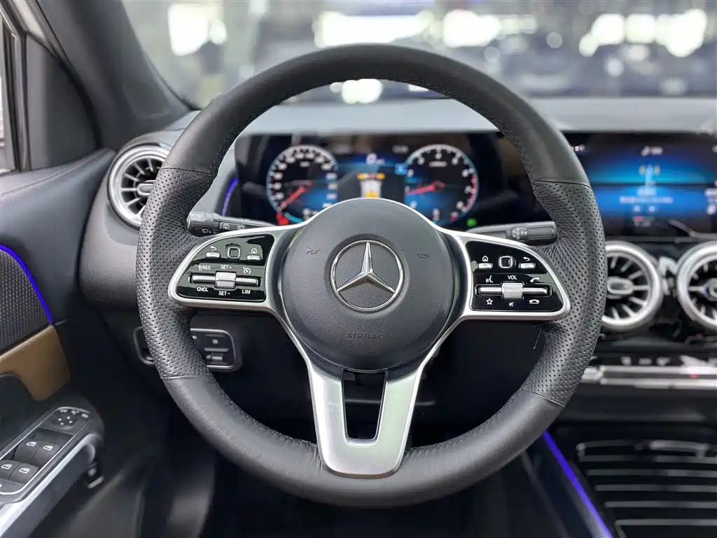 Mercedes-Benz GLB 2021 — фото 16