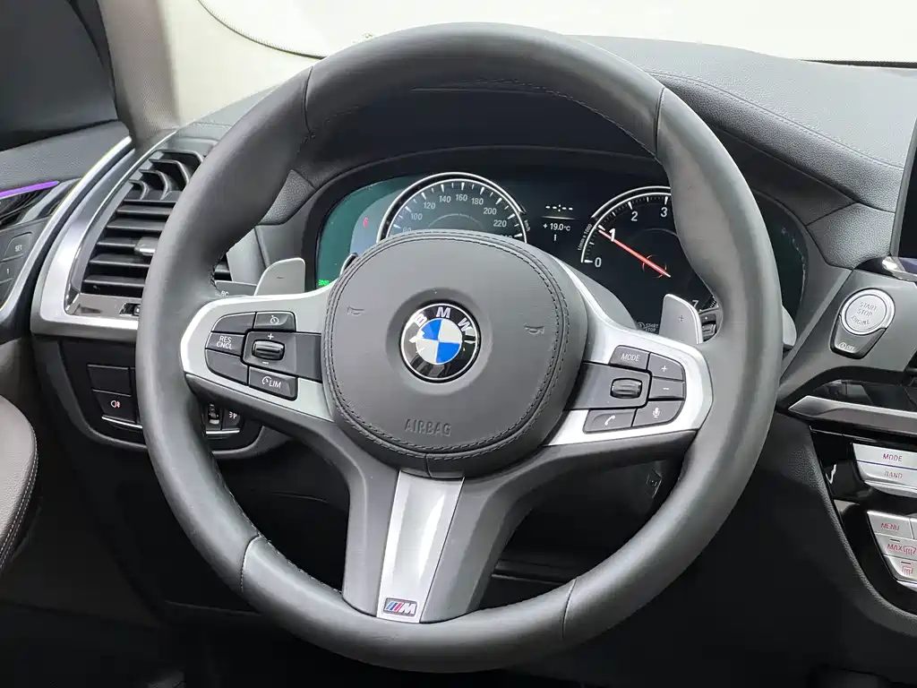 BMW X3 2019 — фото 18
