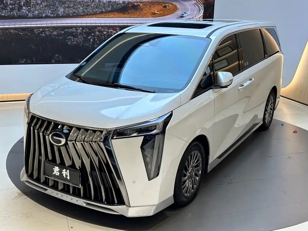 GAC Motor Trumpchi M8 2023 — фото 3