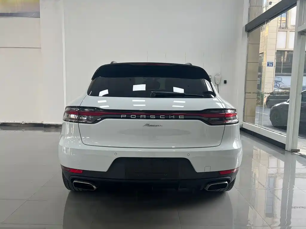 Porsche Macan 2019 — фото 11