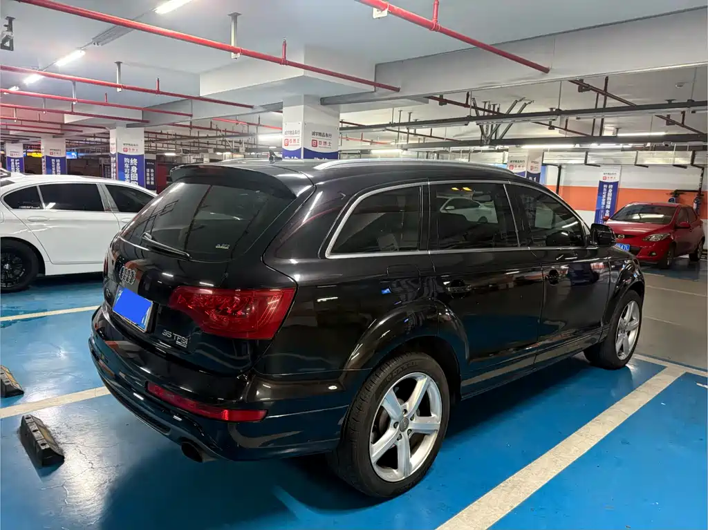 Audi Q7 2015 — фото 16