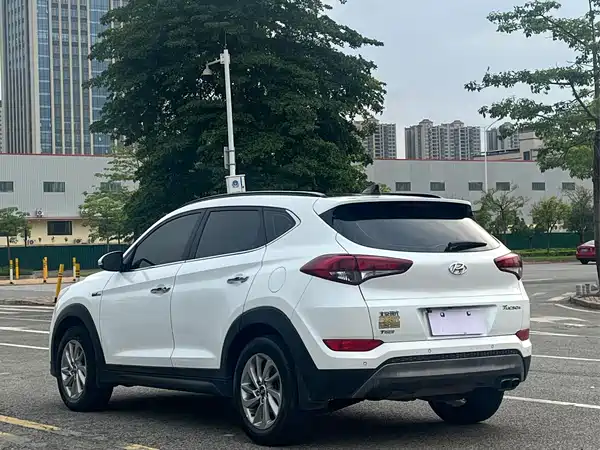Hyundai Tucson 2015