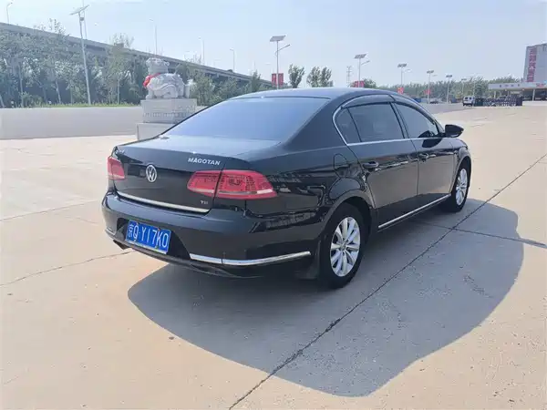 Volkswagen Magotan 2016