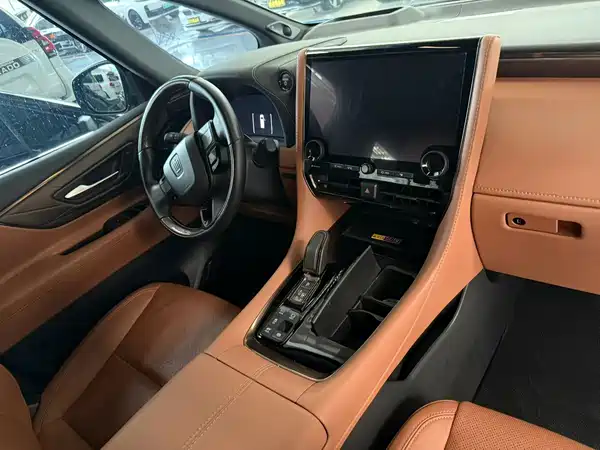 Toyota Vellfire 2025