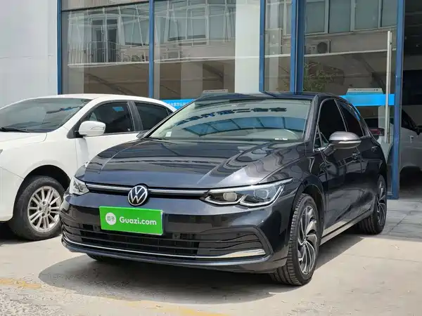 Volkswagen Golf 2023