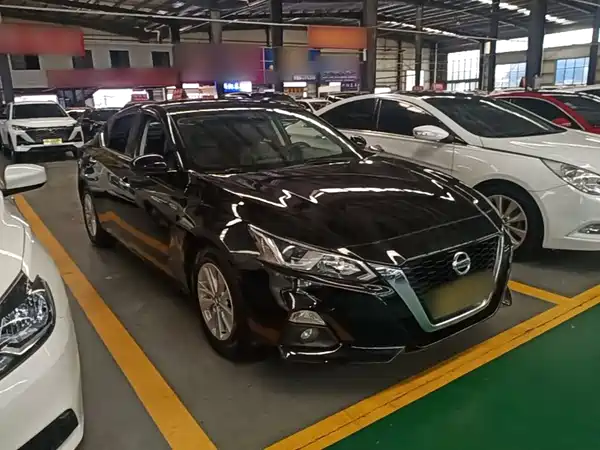 Nissan Teana 2022