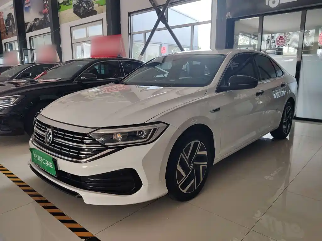 Volkswagen Sagitar 2022