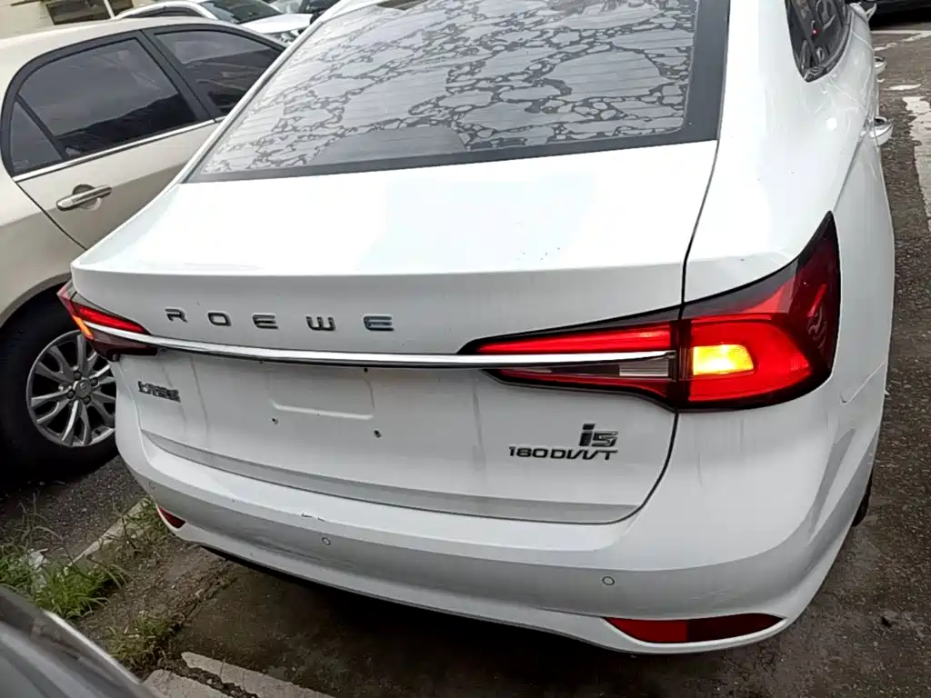 Roewe i5 2020