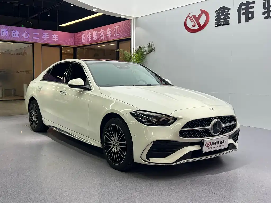 Mercedes-Benz C-Class 2025