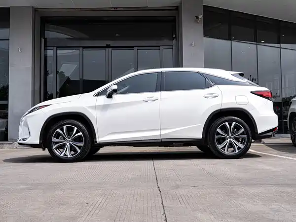 Lexus RX 2022