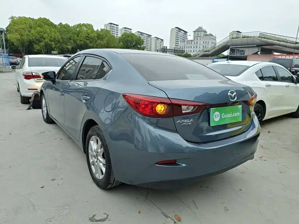 Mazda 3 Axela 2016 — фото 5