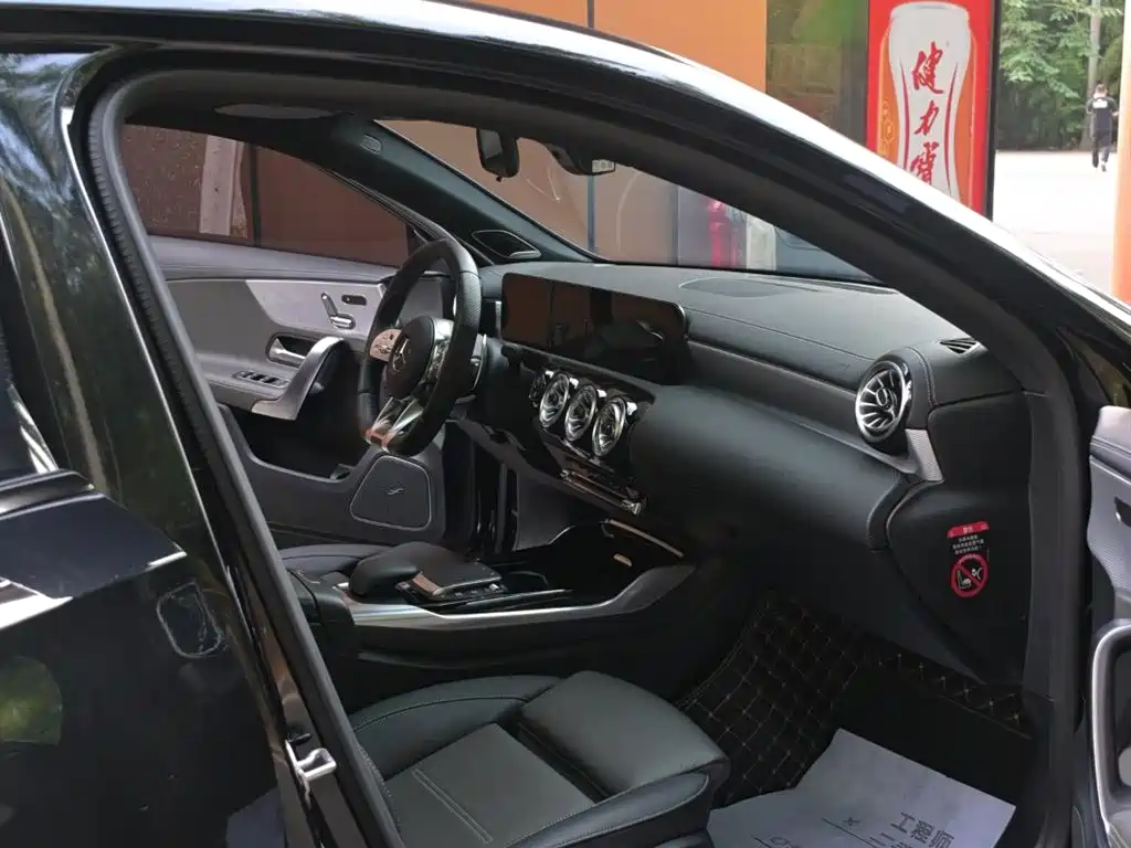 Mercedes-Benz A-Class AMG 2023 — фото 52
