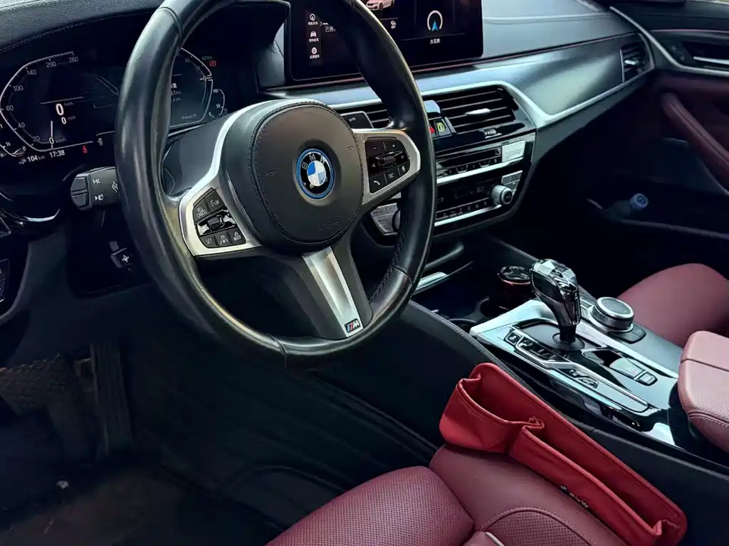 BMW 5 Series New Energy 2022 — фото 7