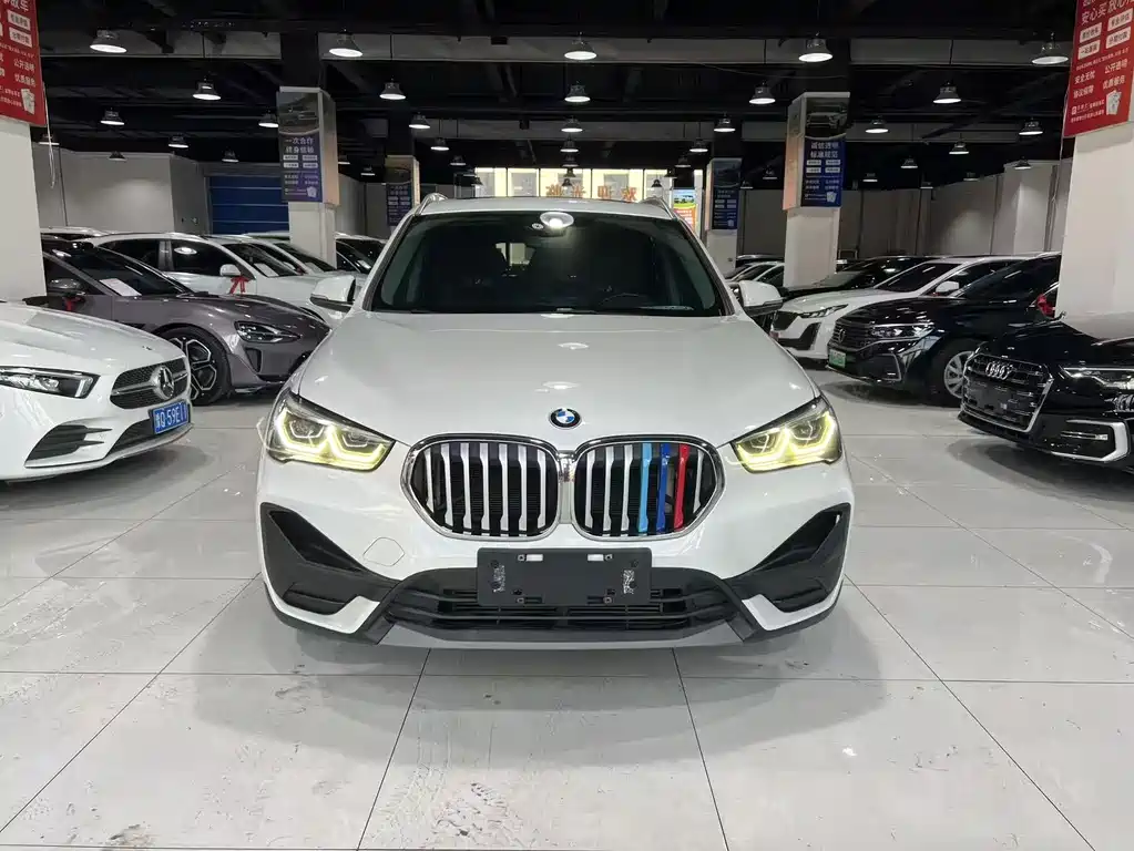 BMW X1 2022 — фото 2