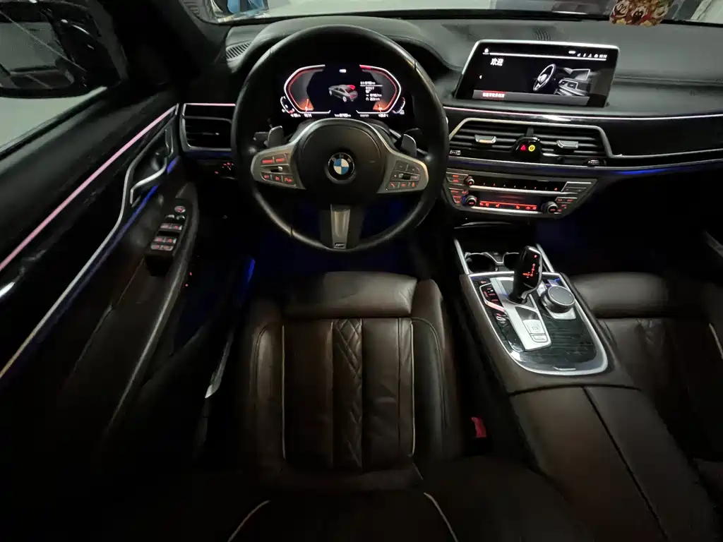 BMW 7 Series 2022 — фото 11