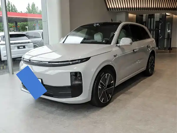 Li Auto L6 2024