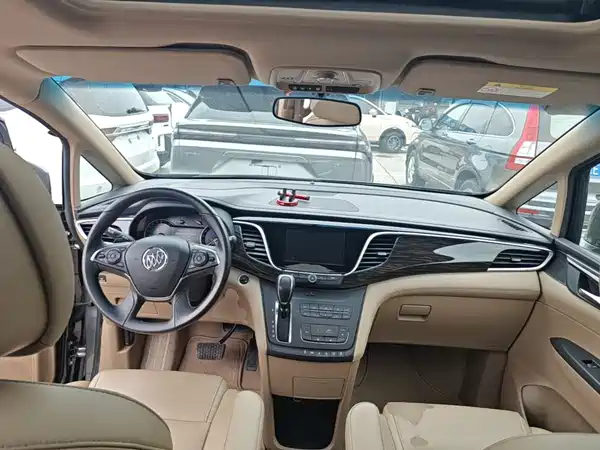 Buick GL8 2017