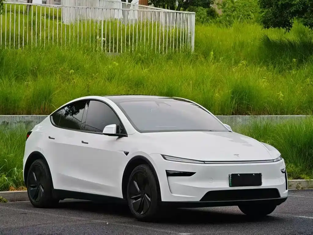 Tesla Model Y 2026 — фото 3