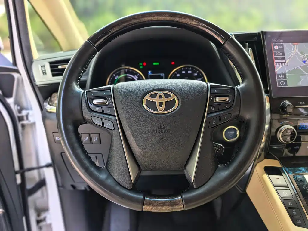 Toyota Vellfire 2021 — фото 22
