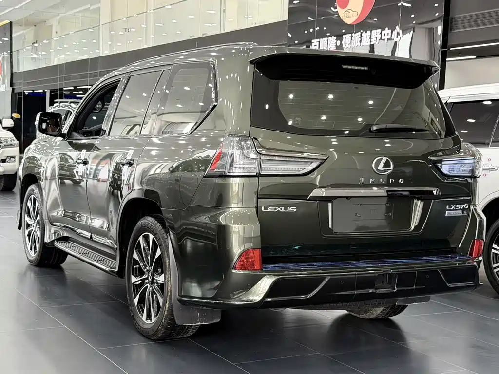 Lexus LX 2023 — фото 18