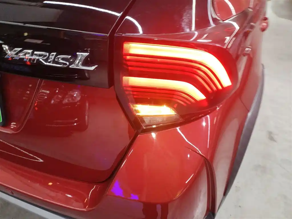 Toyota Yaris L 2021 — фото 24