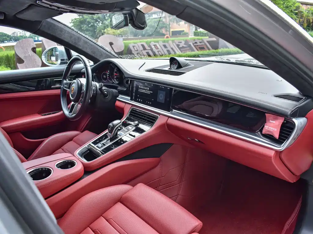 Porsche Panamera 2017 — фото 13
