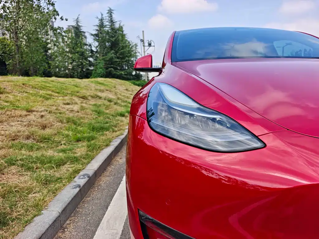 Tesla Model Y 2021 — фото 15