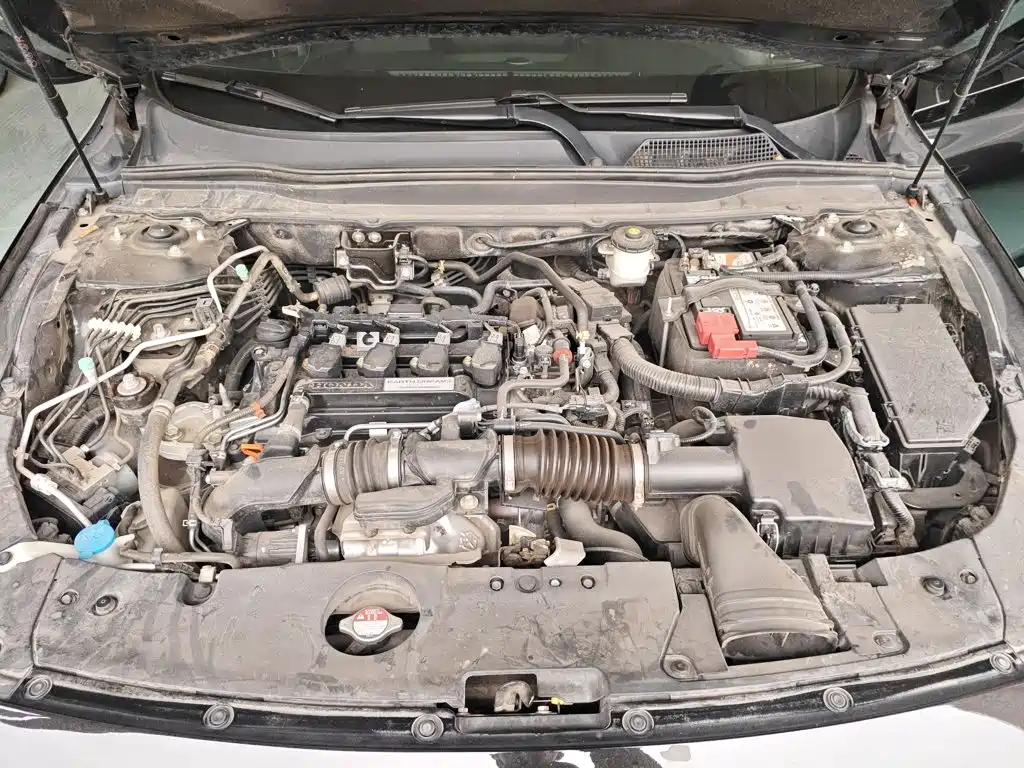 Honda Accord 2022 — фото 13