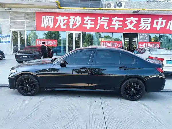 BMW 3 Series 2025