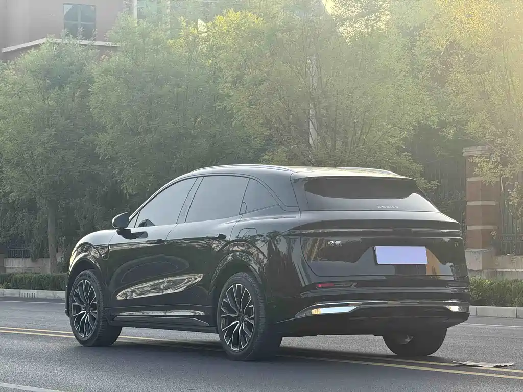 Zeekr 7X 2025