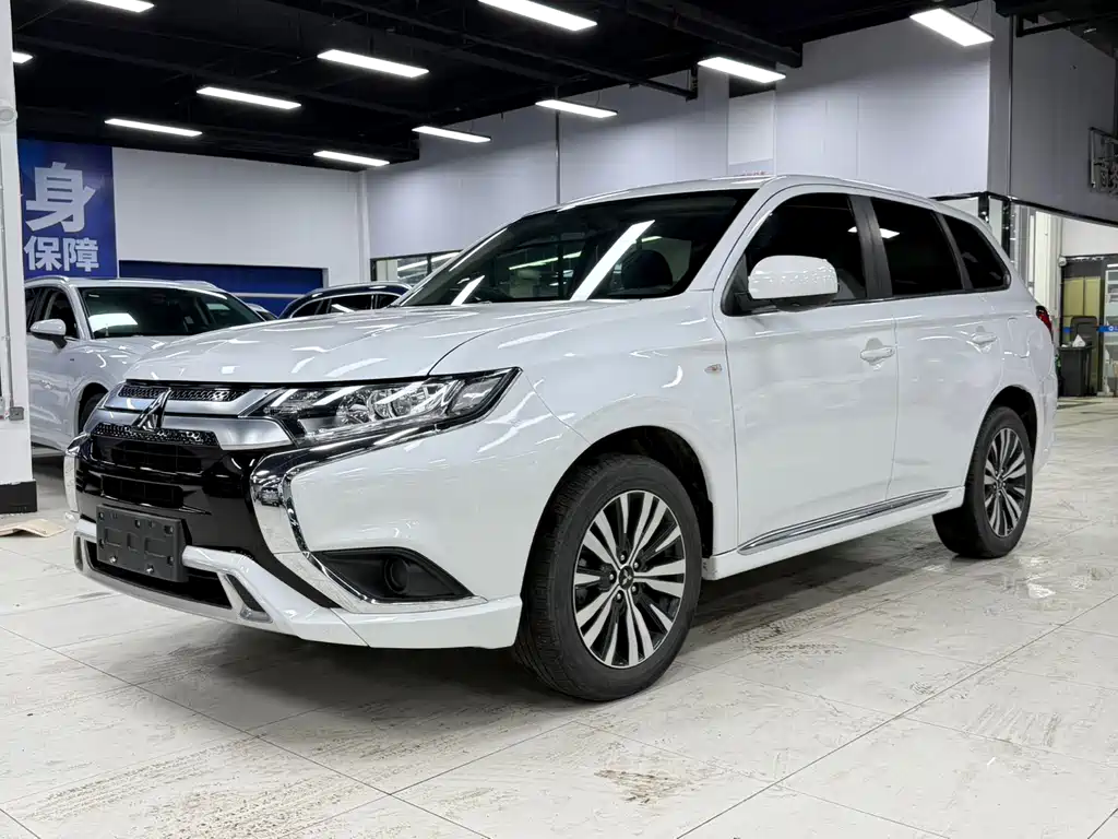 Mitsubishi Outlander 2021