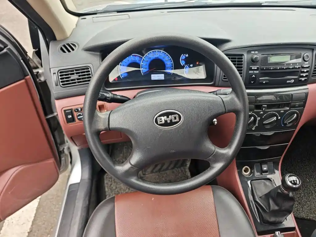 BYD F3 2016 — фото 11
