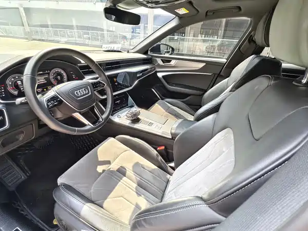 Audi A6L 2023