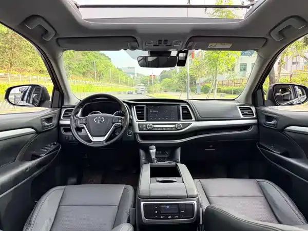 Toyota Highlander 2019