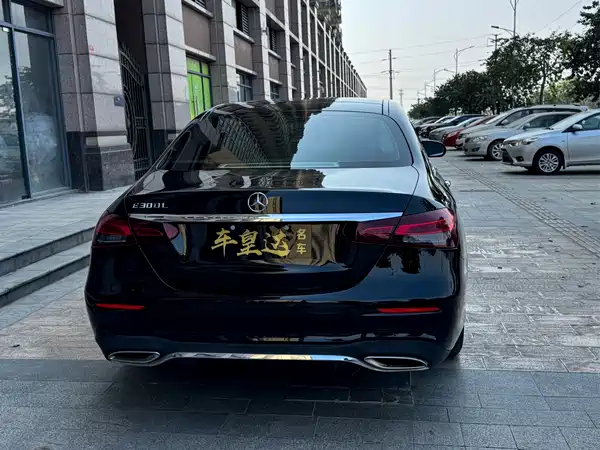 Mercedes-Benz E-Class 2021